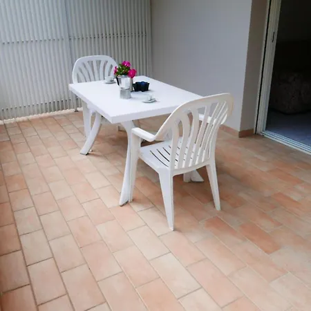 Bright Flat With Large Balcony In *