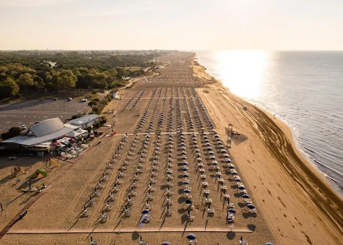 Bright Flat With Large Balcony In Appartamento *