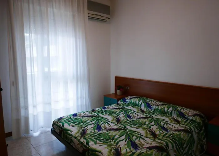 Bright Flat With Large Balcony In Lejlighed